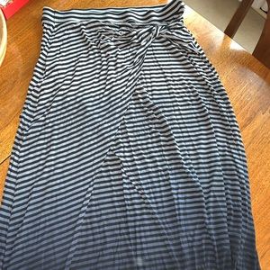 Torrid maxi skirt size 1